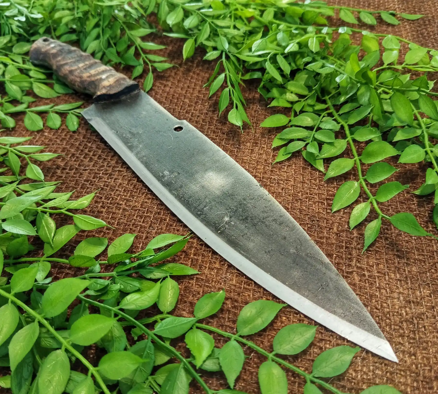 Spear: ręcznie robiony nóż custom z manufaktury Wojsart